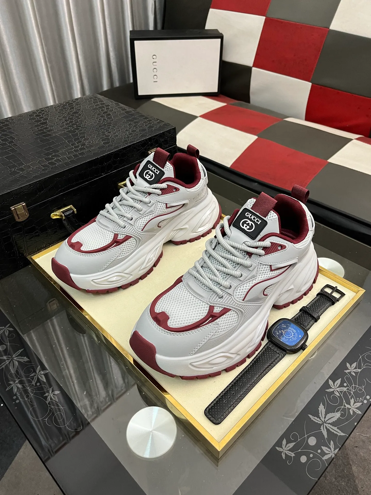 Men's shoes💰480⌚️⌚️【GUCCI】Gaobang casual and fashionable men's shoes👟hot style💥simple and elegant style, exclusive for trendy men. Unique official website latest brand elements👑Gucci original decoration, fashionable and generous, original calfskin fabric➕Comfortable leather lining ✅Size: 38-44, 2⃣️colors available